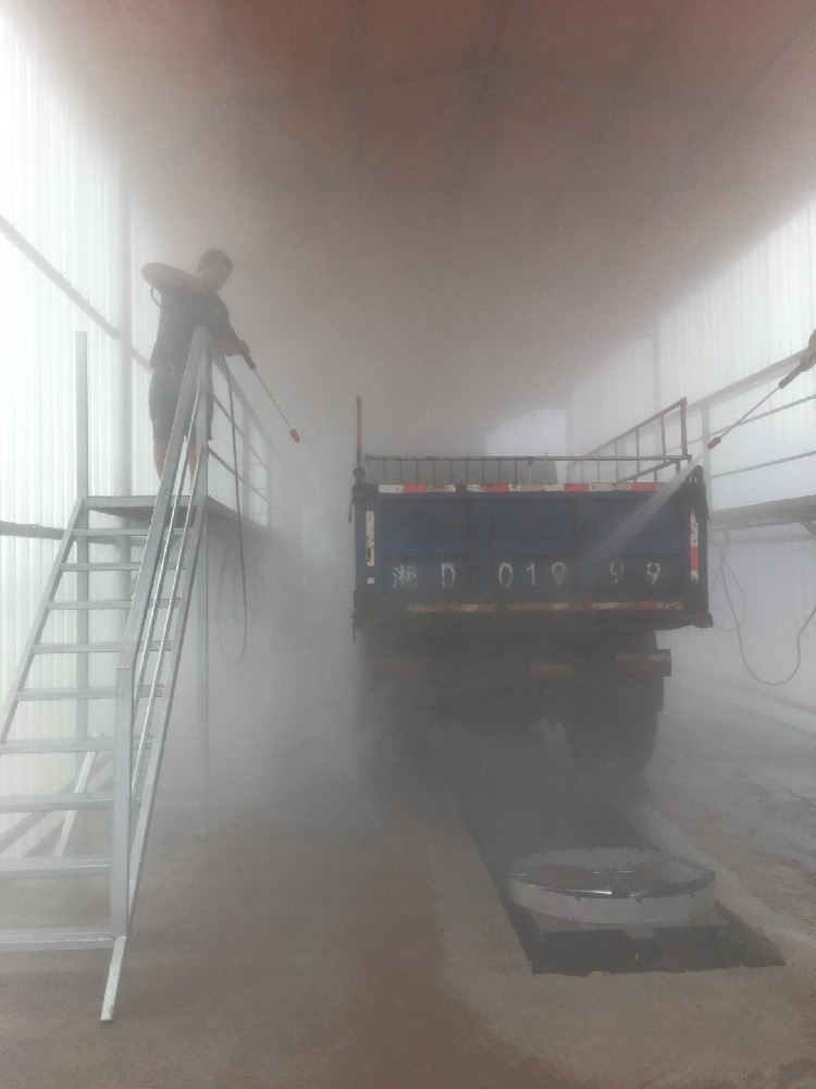 生豬運(yùn)輸豬場車輛洗消流程